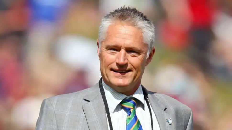 गेविन लार्सन के अंतरराष्ट्रीय स्तर पर फिर से स्थान हासिल करने से न्यूजीलैंड क्रिकेट परिचित नेतृत्व की ओर मुड़ गया है