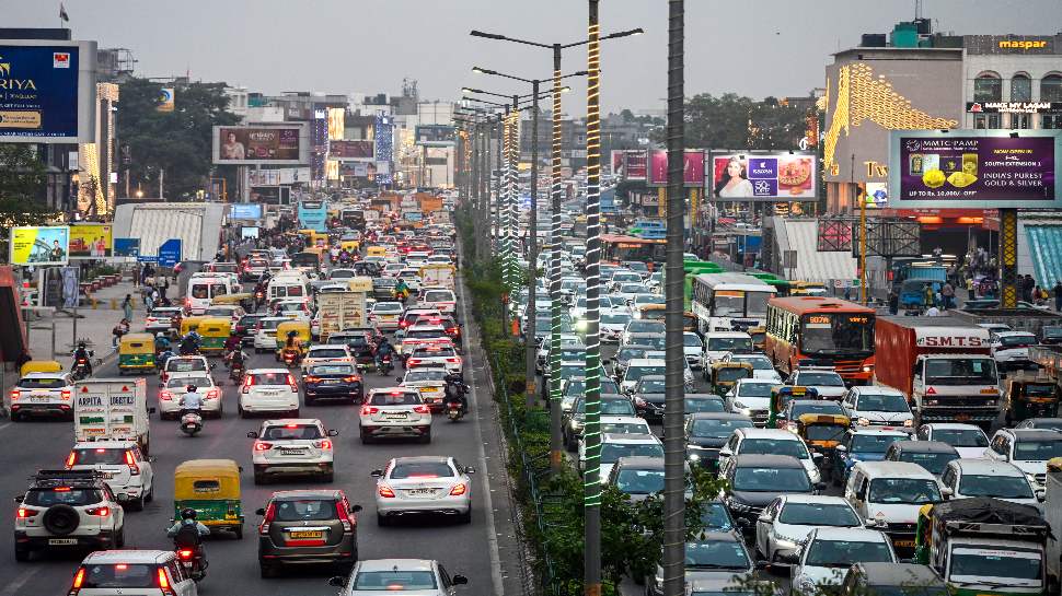 Diwali Horror Trip: Passengers Trapped In Train Bathrooms As 1-KM Traffic Jams Grind Expressways To Halt | Latest Updates