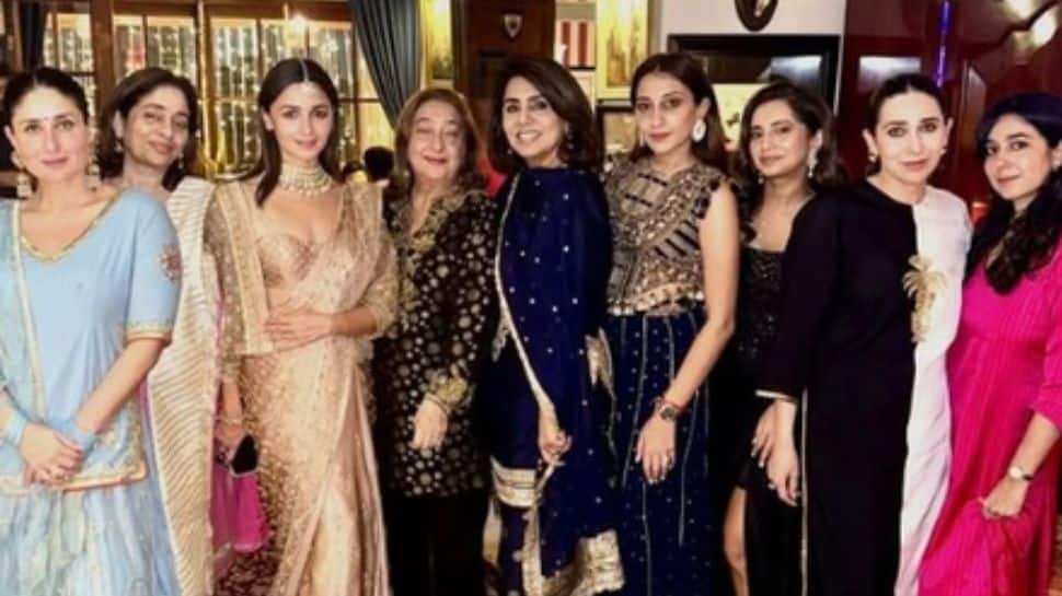 Alia Bhatt Joins Kapoor Family For Dhanteras Celebration, Poses With Neetu And Kareena Kapoor