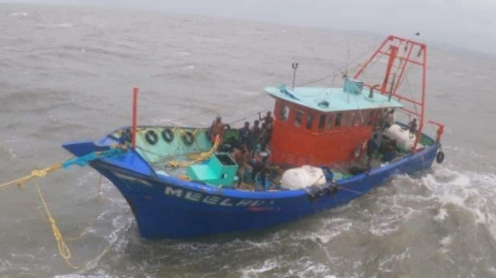 Fourteen West Bengal Fishermen Detained by Bangladesh After Trawler Drifts Into International Waters