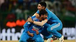 Mohammad Kaif Slams Shubman Gill for Bench­ing Kuldeep Yadav in Perth ODI 