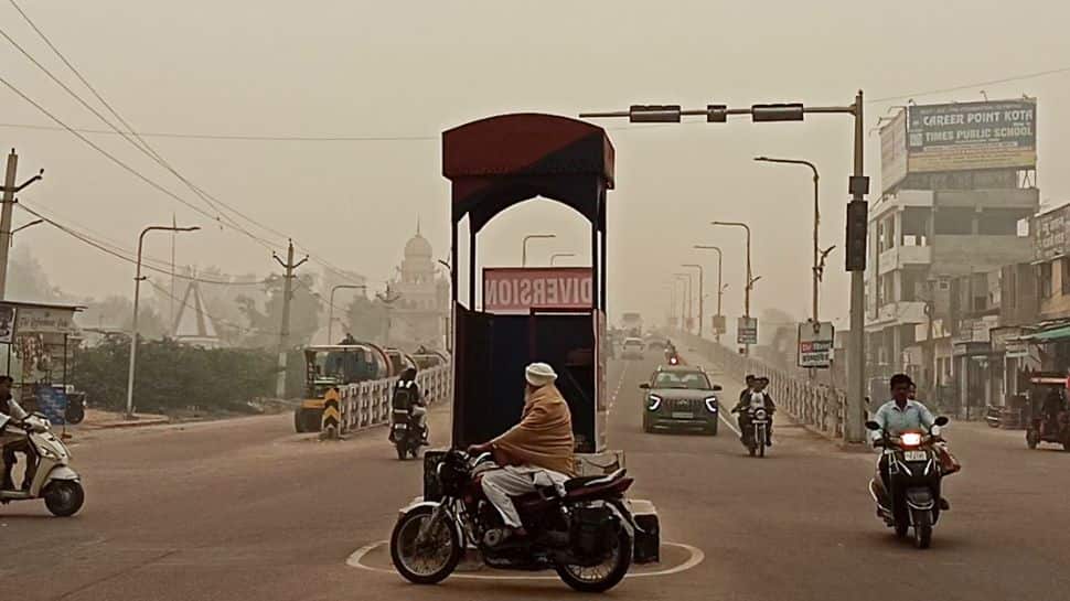 India Chokes Post Diwali Morning: Rajasthan, Mumbai, Patna Go `Poor` In Air Quality; Delhi `Severe`