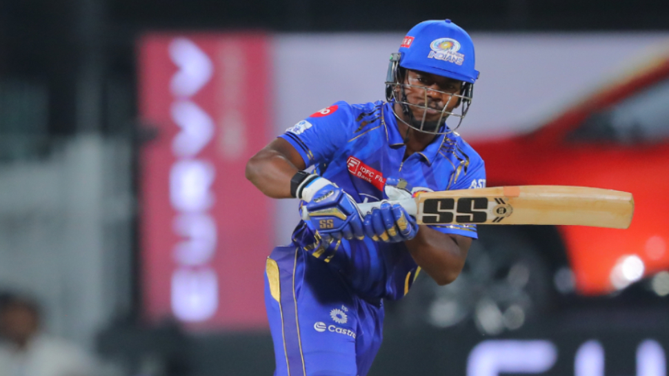 Mirnz 5 Players Mumbai Indians Might Release To Increase IPL 2026 Auction ...