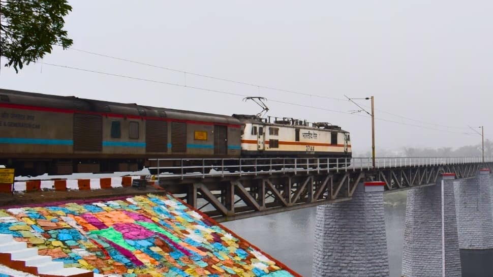 Chhath Puja Special: Indian Railways Lines Up 1500 Special Trains For Next 5 Days To Cater To Rush
