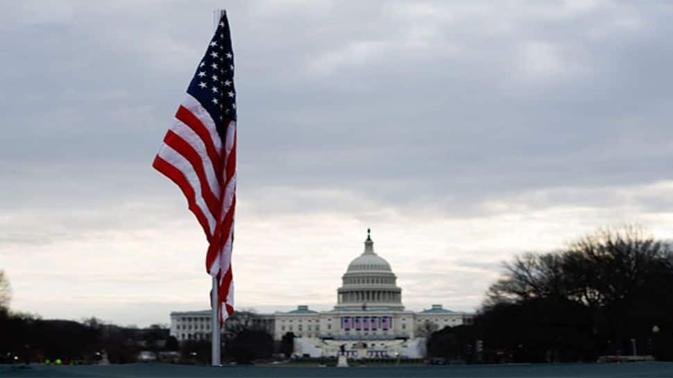 USCIS Clarifies $100,000 H-1B Fee Scope: Impact on International Applicants and Students article image