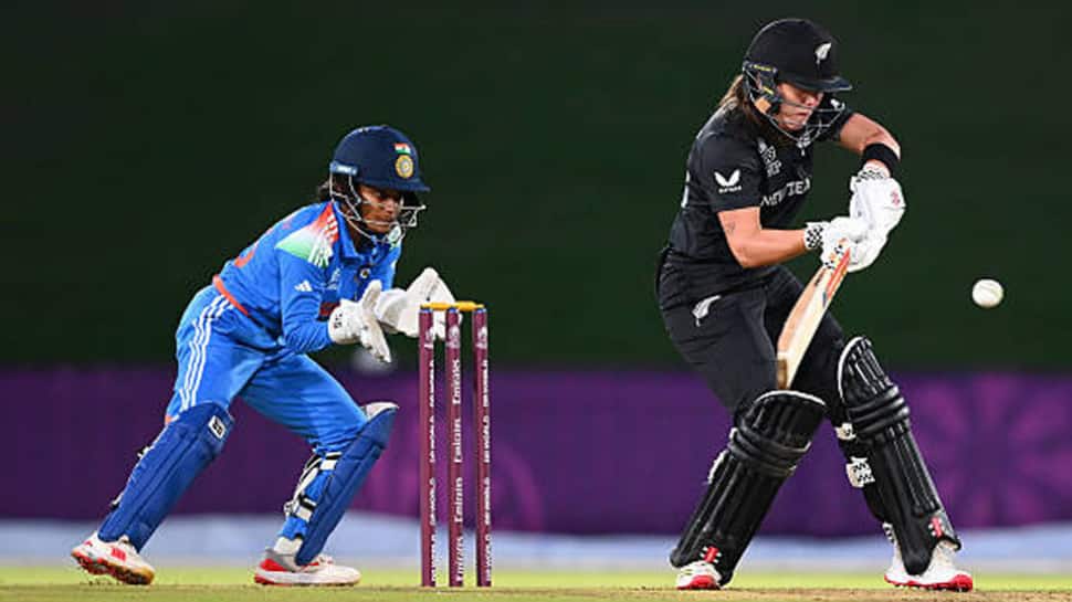 IND W बनाम NZ W, वनडे विश्व कप 2025: क्या नवी मुंबई मुकाबले में बारिश खलल डालेगी?