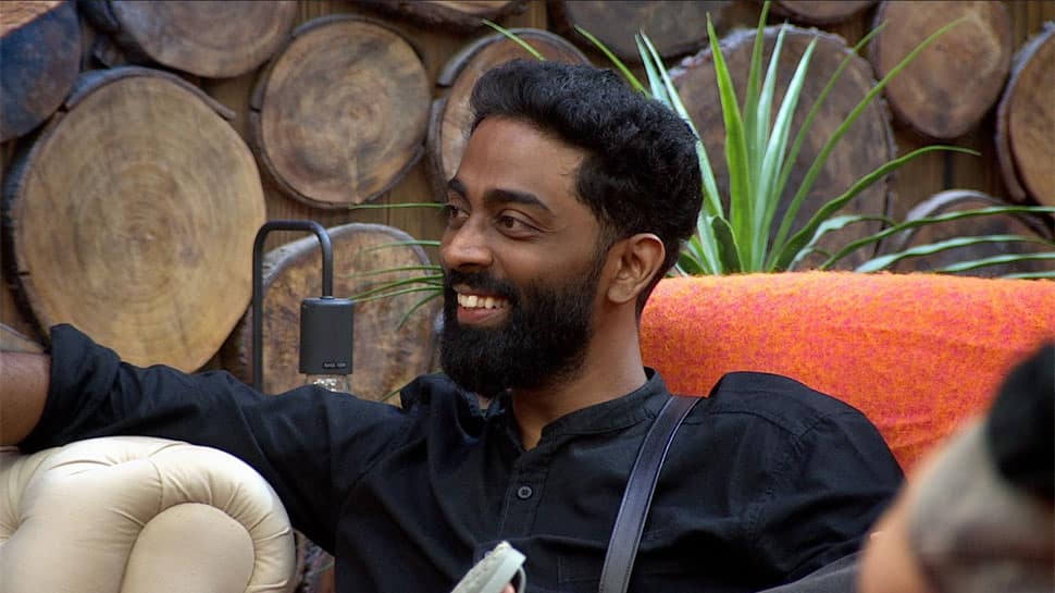 Bigg Boss 19: Pranit More Roasts Farrhana Bhatt, Shehbaz Badeshah