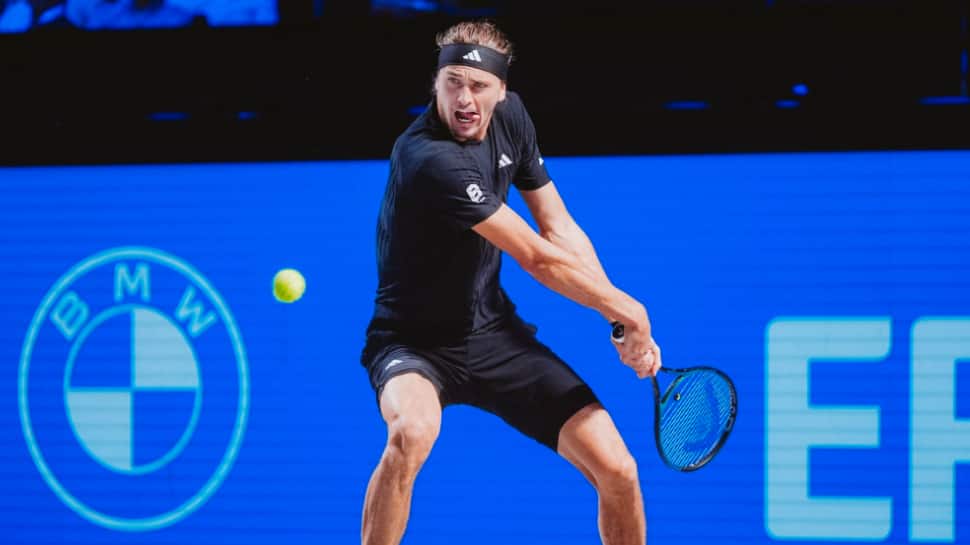 अलेक्जेंडर ज्वेरेव ने वियना में सेमीफाइनल में पहुंचने के बाद एटीपी फाइनल के लिए क्वालीफाई किया; वह कार्लोस अलकराज, जैनिक सिनर और नोवाक जोकोविच से जुड़ते हैं