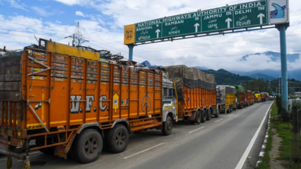 Saved Rs 2,062 Crore In Cost Of Toll Collection In FY2024-25: NHAI Saved Rs 2,062 Crore In Cost Of Toll Collection In FY2024-25: NHAI