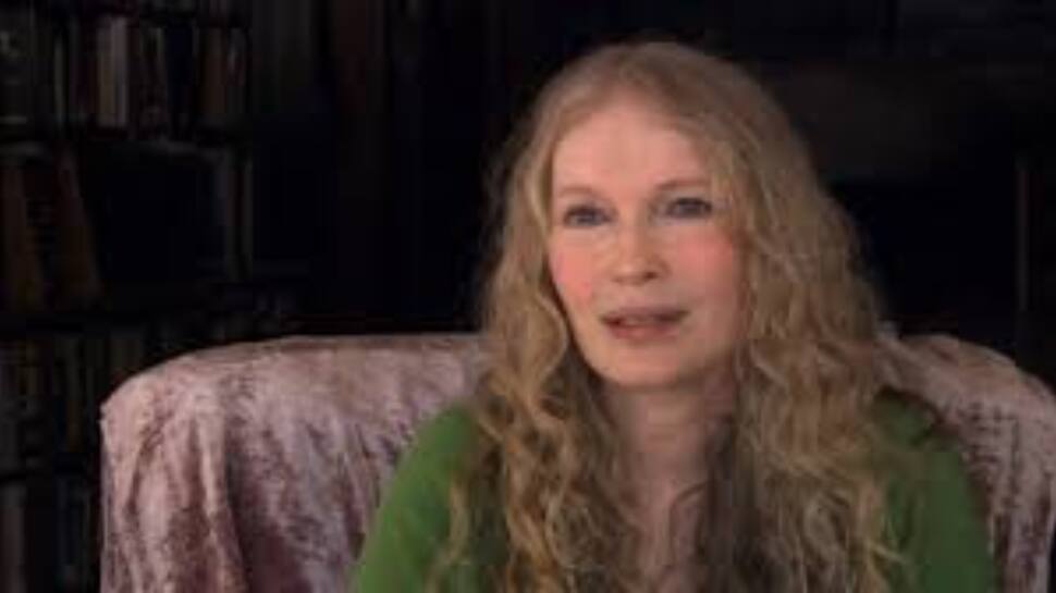 Mia Farrow’s Family Background