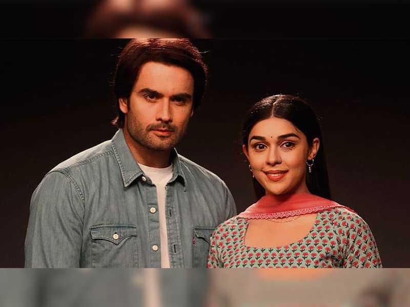 Vivian Dsena and Eisha Singh
