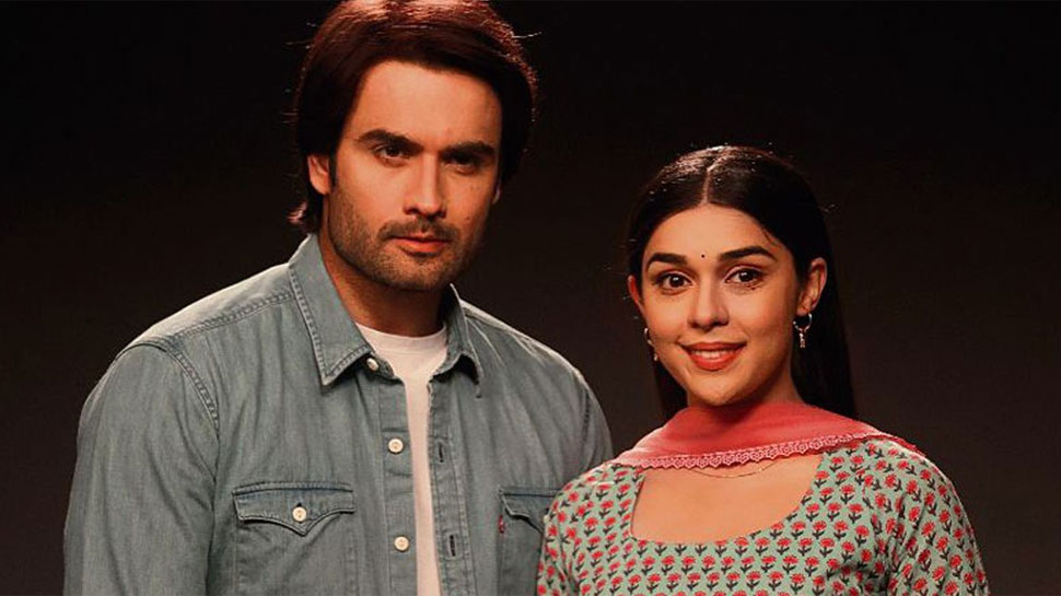 Vivian Dsena and Eisha Singh