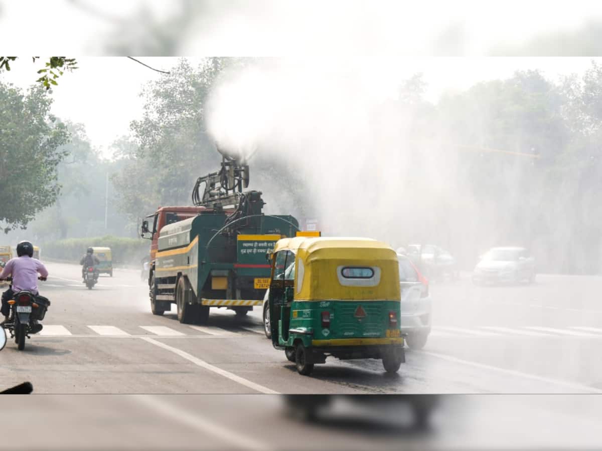 Delhi AQI `Very Poor,` SC Demands Action As Coldest Morning Traps Pollution | Check IMD`s Forecast