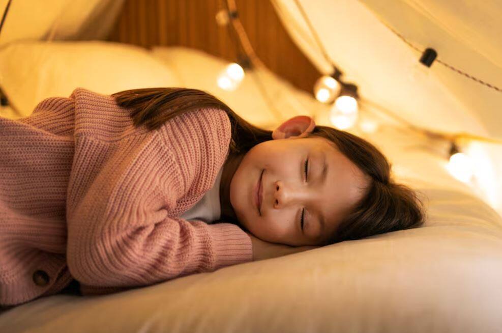 sleep science, sleep deprivation effects, brain health, glymphatic system, sleep and longevity, mela