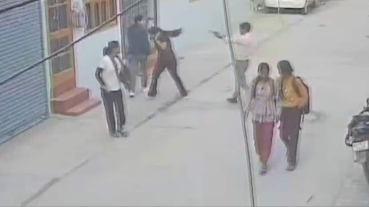 URGENTE: Estudante do 12º ano Atacada a Tiros em Faridabad! Imagens Chocantes do Ataque em Pleno Dia