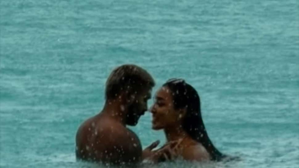Hardik Pandya And Model Girlfriend Mahieka Sharma&#039;s Cosy Sea Pic Breaks Internet