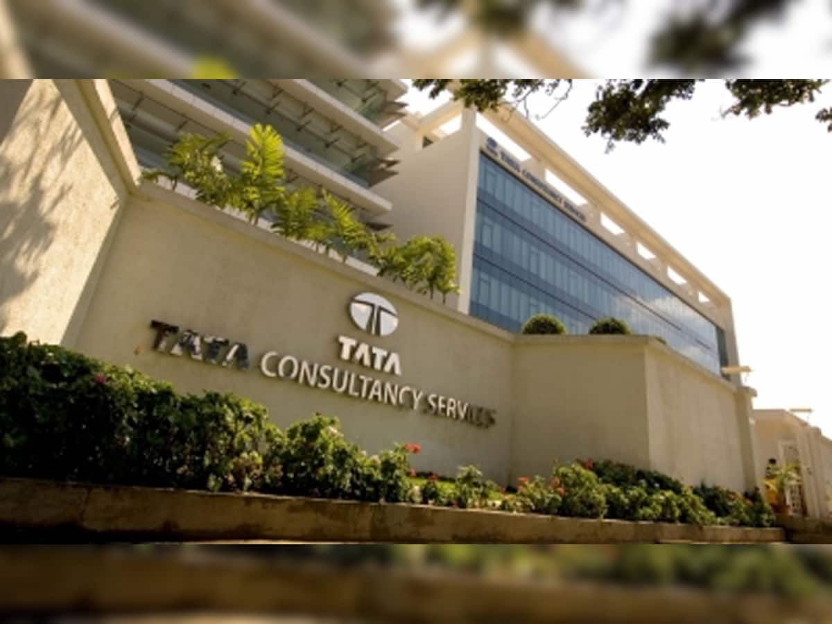 TCS Techie Gets Increment Of Rs 422 Per Month After Working 4 Years; Redditt Post Shocks Netizens, TCS Responds