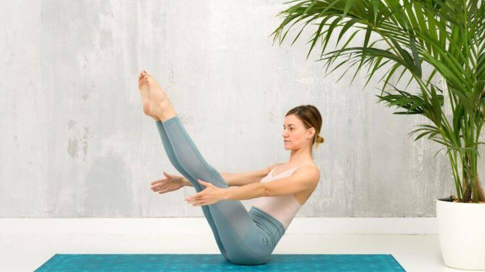 Navasana (Boat Pose) Navasana (Boat Pose)