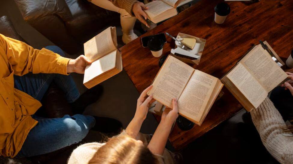 10 Must-Read Self-Help Books In Your 30s | Lifestyle News | Zee News