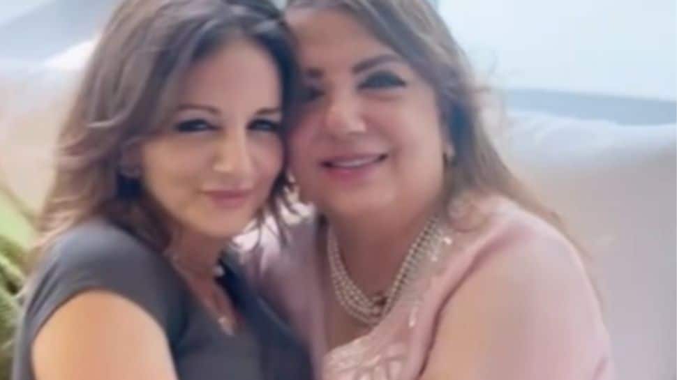 ‘You Teach Angels How To Love’: Sussanne Khan Pens Heartfelt Tribute To Late Mother Zarine Khan