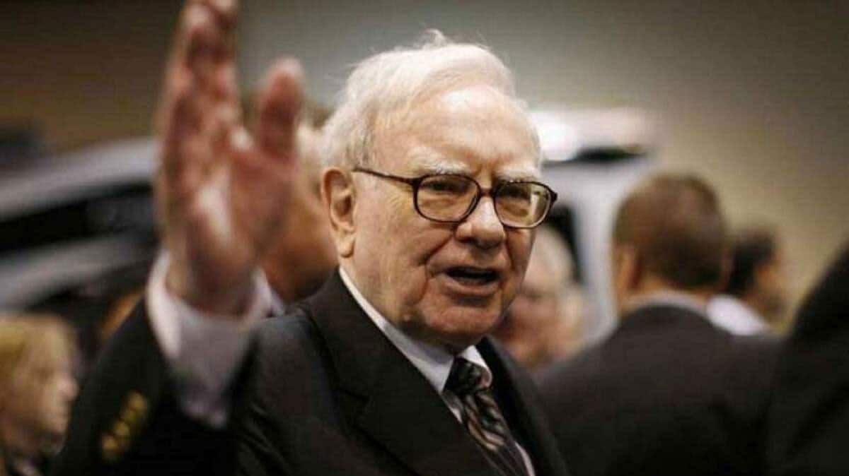 Going Quiet, Stepping Up Philanthropy: Warren Buffett In Farewell Letter