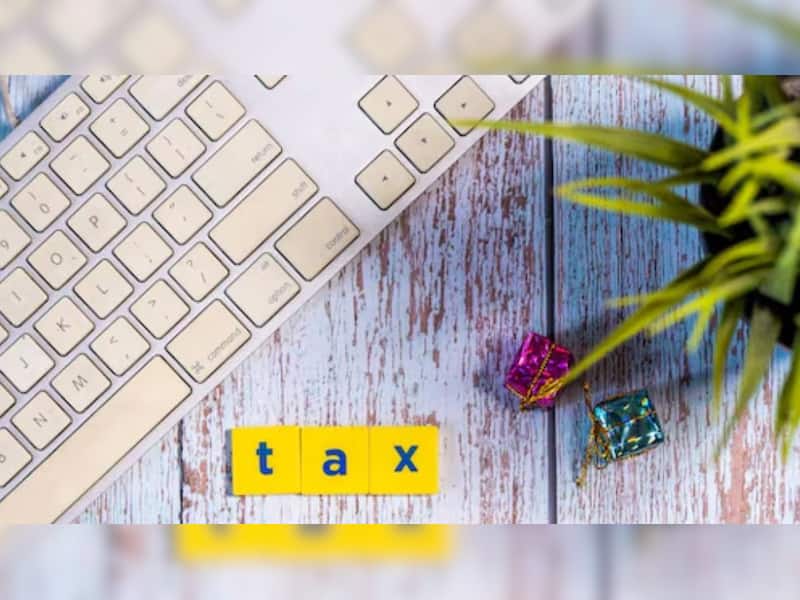 Fixed Deposits (FDs) 