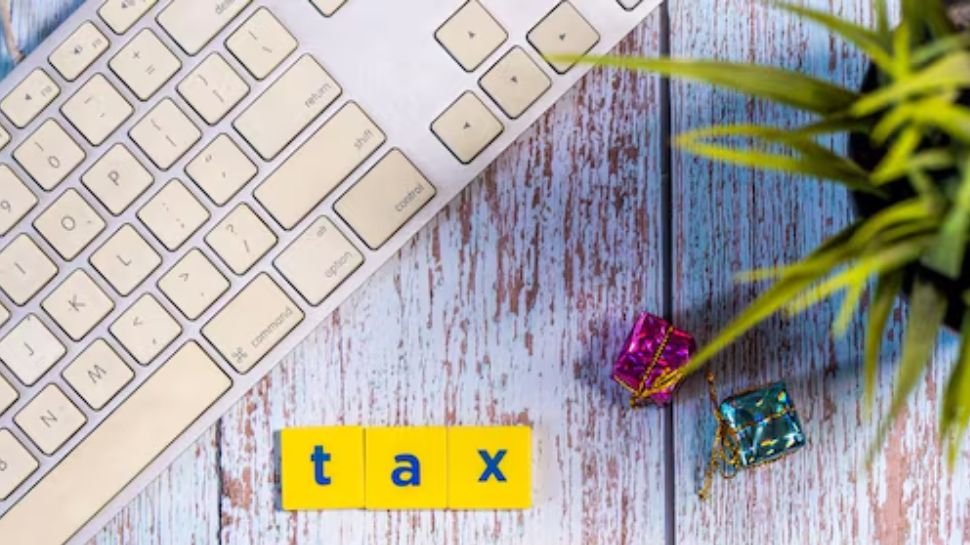 Fixed Deposits (FDs)