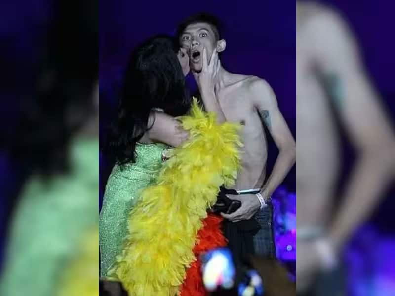 Katy Perry Kissing Fan