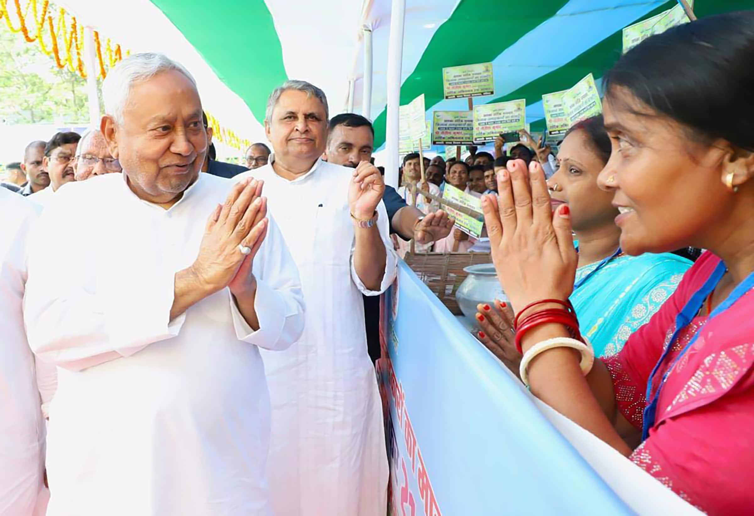 Bihar Assembly Election Results 2025 Analysis: Record 71% Women Turnout—How The 'Mahila Factor' May Save Nitish Kumar