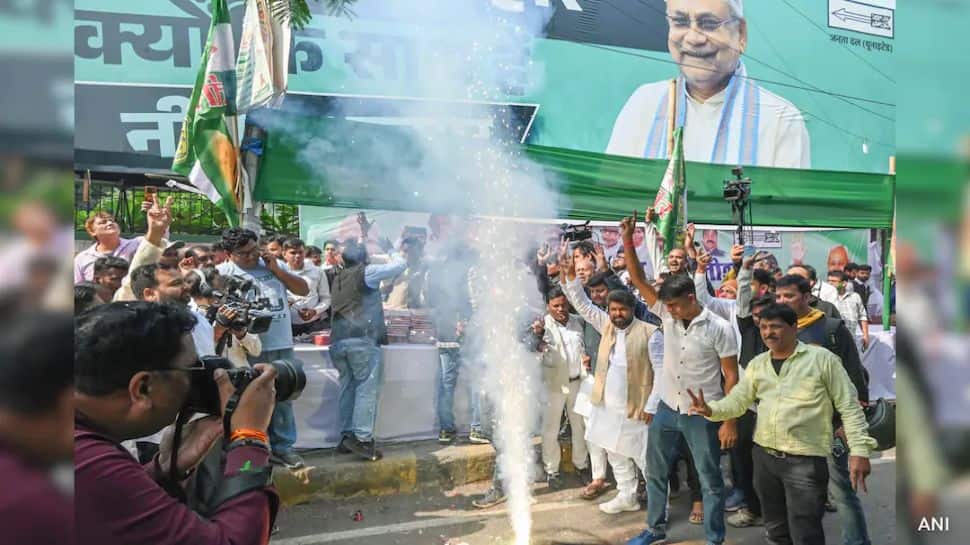 Bihar Election Results 2025: Meet Bihar’s ‘New Caste’? The Hidden Coalition That Helped Nitish Kumar Secure NDA’s 200-Plus Surge