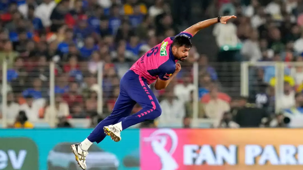 Avesh Khan (LSG To RR)