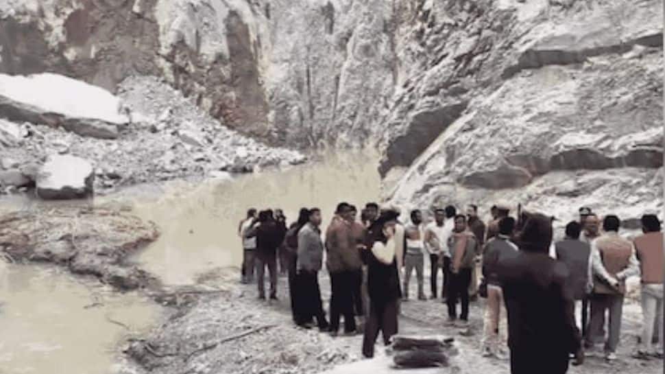Uttar Pradesh: One Dead, 15 Feared Trapped As Stone Mine Collapses In Sonbhadra