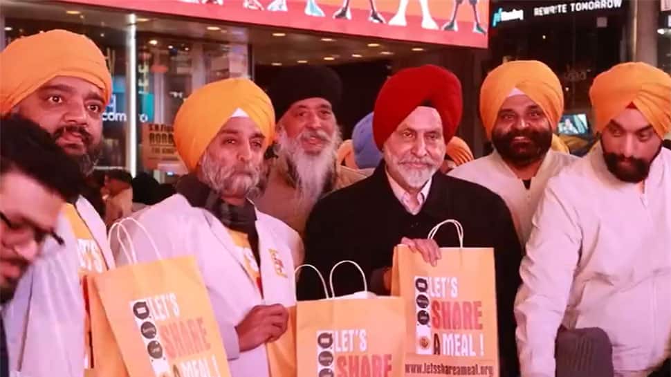 Biz Honcho Sant Singh Chatwal Joins 'Let's Share A Meal' To Celebrate Guru Nanak's Teachings Through Serving Free Meals In New York