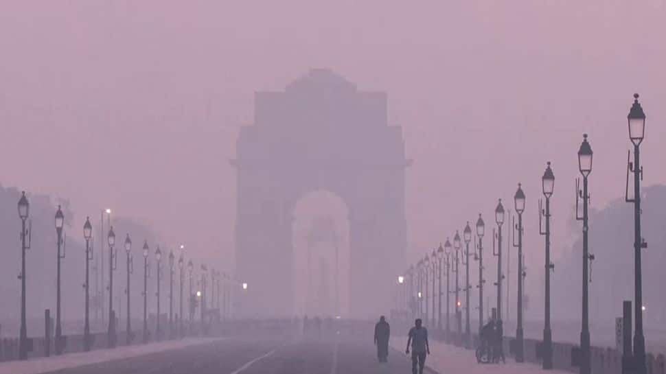Delhi Chokes As AQI Hits ‘Severe’ Levels; Supreme Court To Resume Hearing On Pollution Crisis