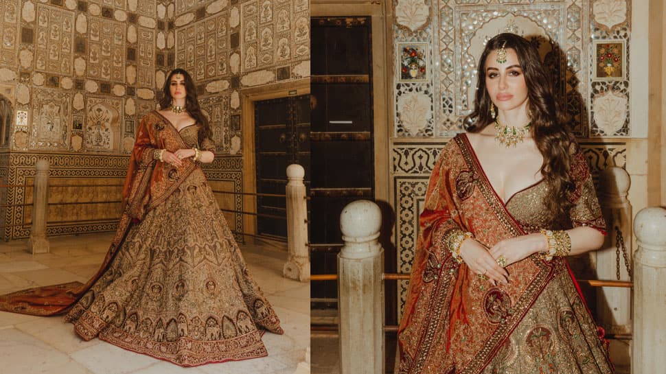Giorgia Andriani's Regal Look