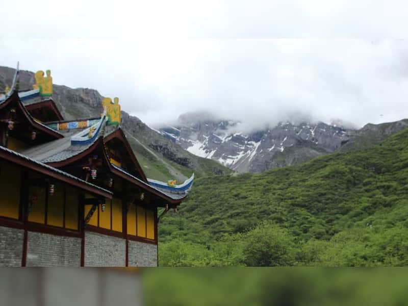 A Glimpse Into Dong’s Culture