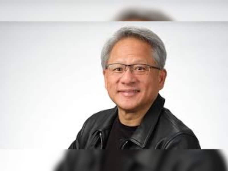 Top 10 Richest People In The World 2025