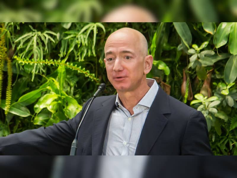 Top 10 Richest People In The World 2025