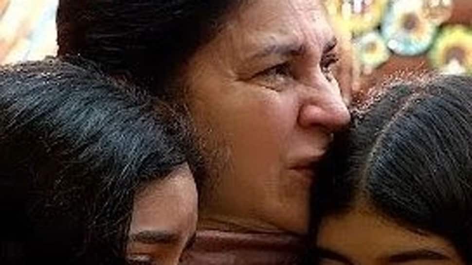 Bigg Boss 19, Family Week: Kunickaa Sadanand Bursts Into Tears After Granddaughters Surprise Her Inside House