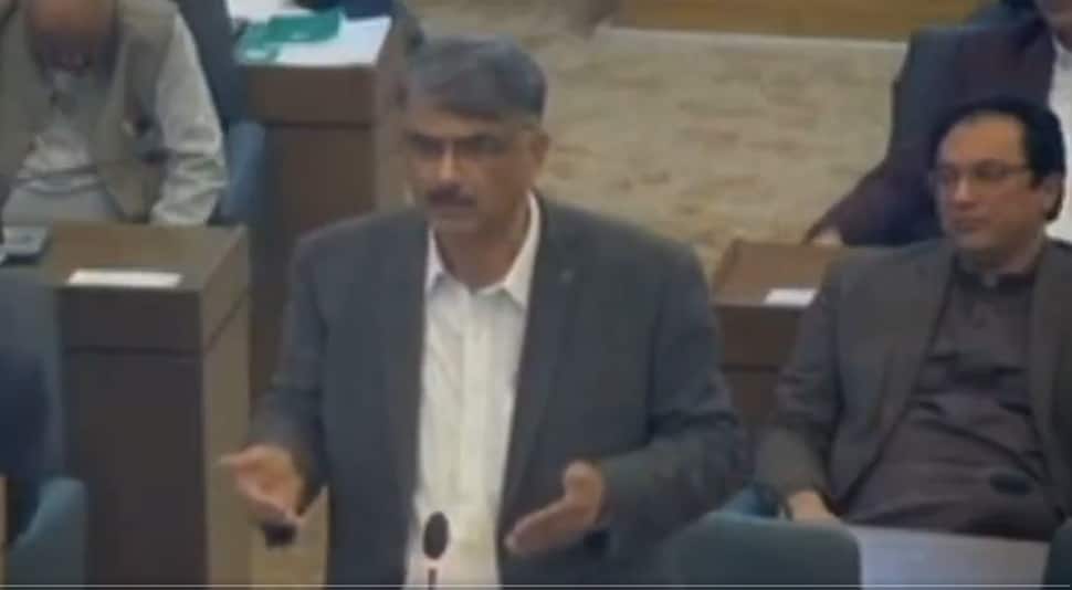 Pakistani Leader Admits Role In Delhi Bomb Blast; Says `Warned To Hit India At Red Fort` - Read