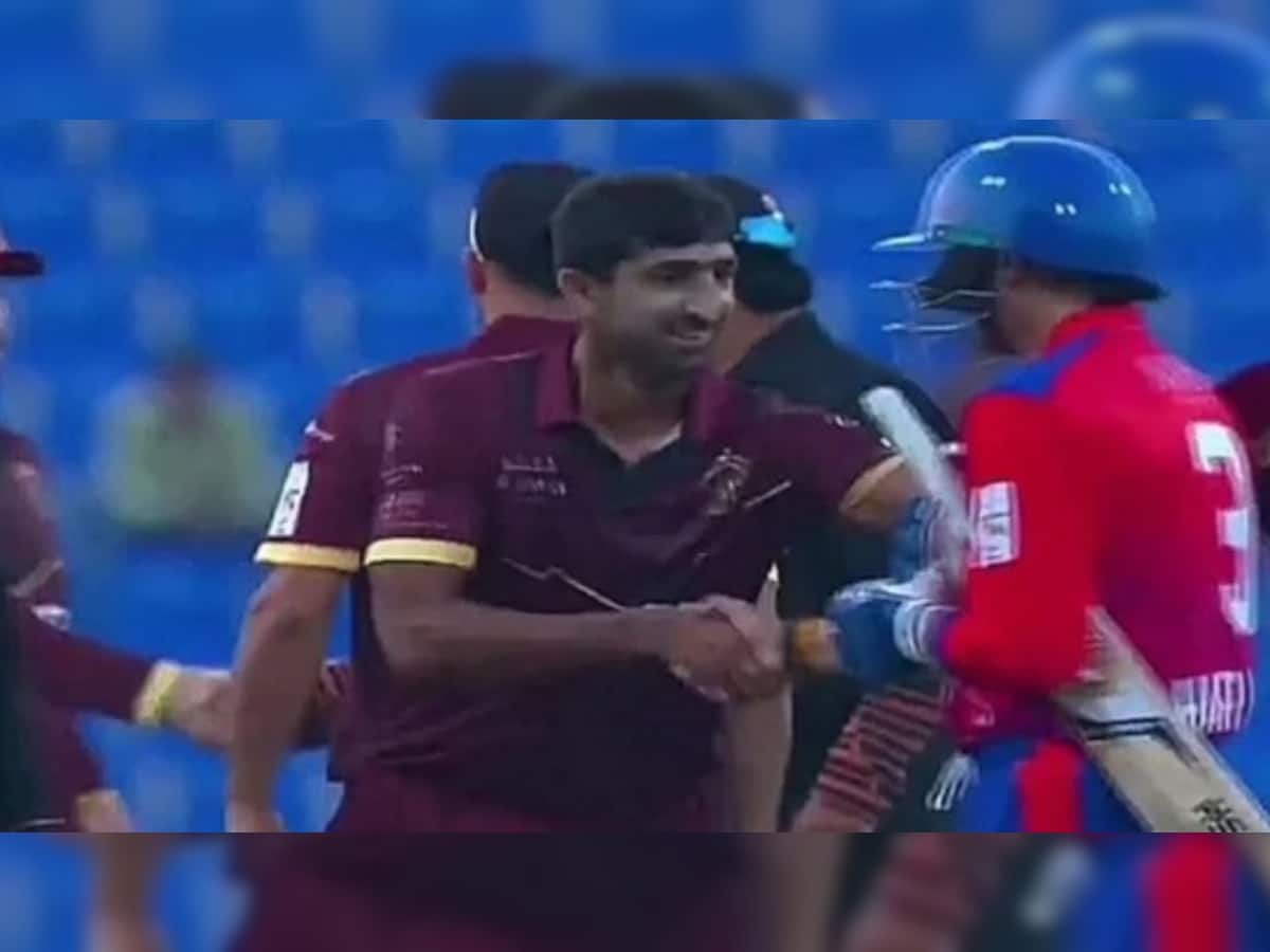 Harbhajan Singh Opted Out Against Pakistan In July, But Breaks No-Handshake Stance To Greet Shahnawaz Dahani In November T10