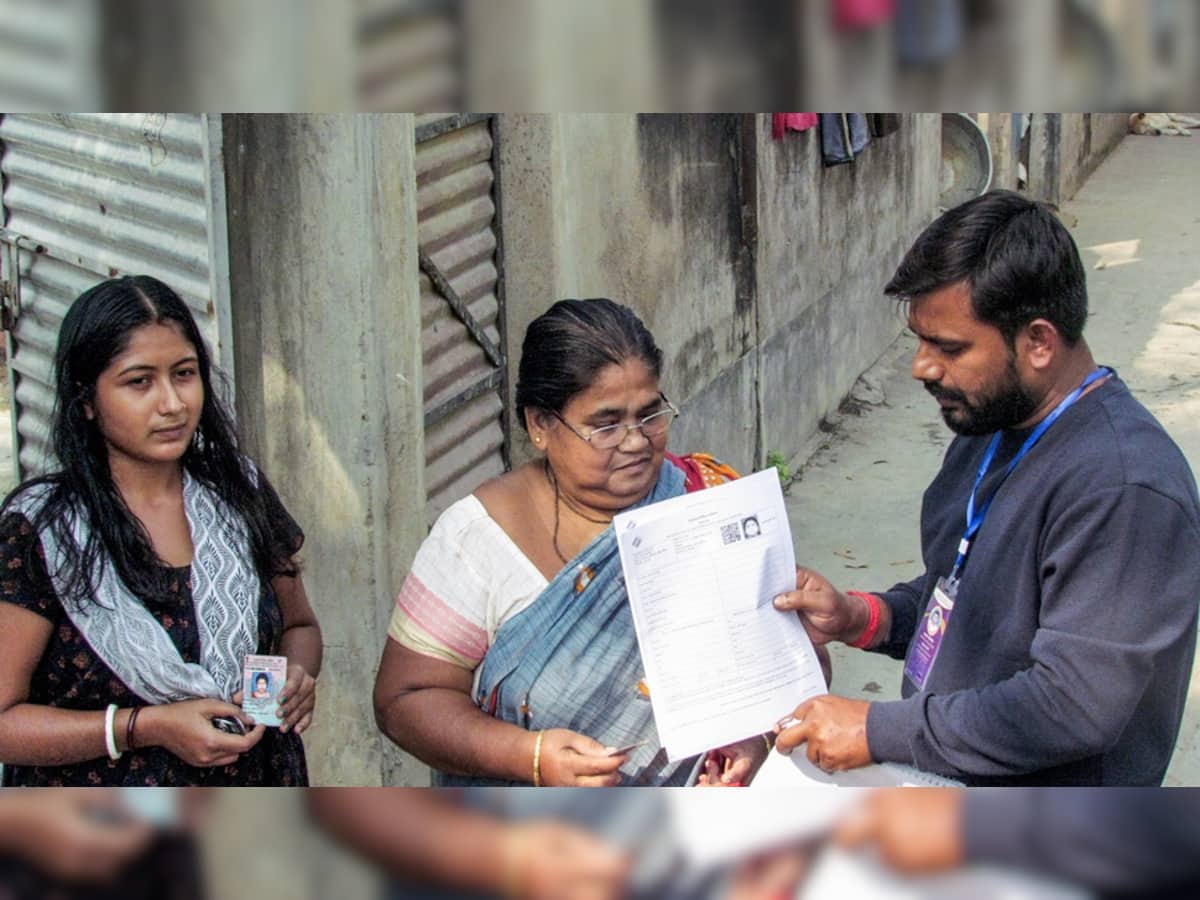 As Bangladeshis Flee West Bengal, CM Mamata Banerjee Writes To EC Against SIR