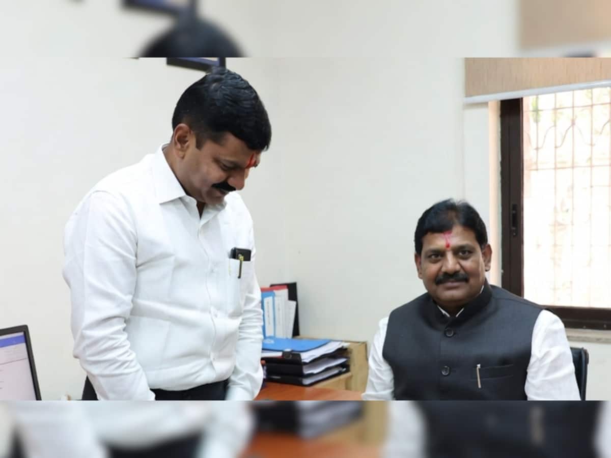 'Stand, Greet, Assist': Maharashtra Govt Issues Dictat Binding Officials To Show ‘Respect’ To MLAs, MPs