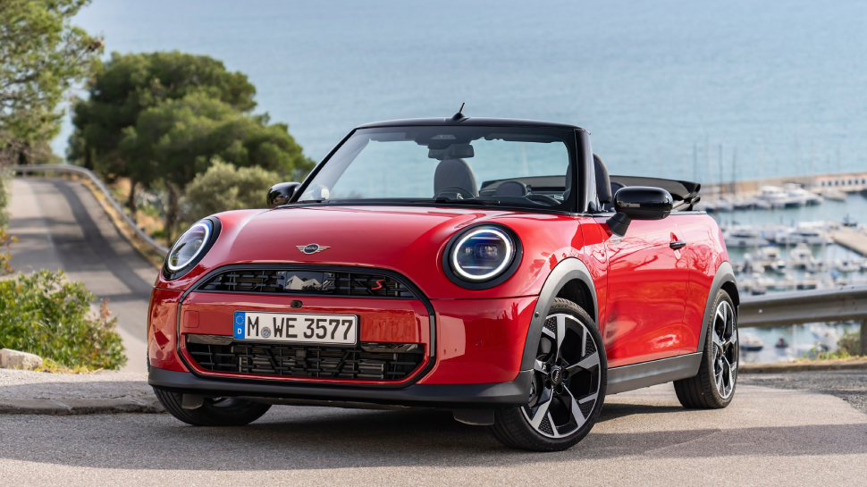 Mini Cooper Convertible Bookings Open In India – Roof Opens In Simply 18 Seconds! Mini Cooper Convertible Bookings Open In India – Roof Opens In Simply 18 Seconds!