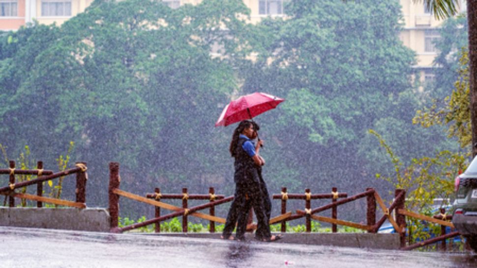 IMD Issues Alerts As Heavy Rain To Lash Tamil Nadu, Kerala- Check Full Forecast Here IMD Issues Alerts As Heavy Rain To Lash Tamil Nadu, Kerala- Check Full Forecast Here