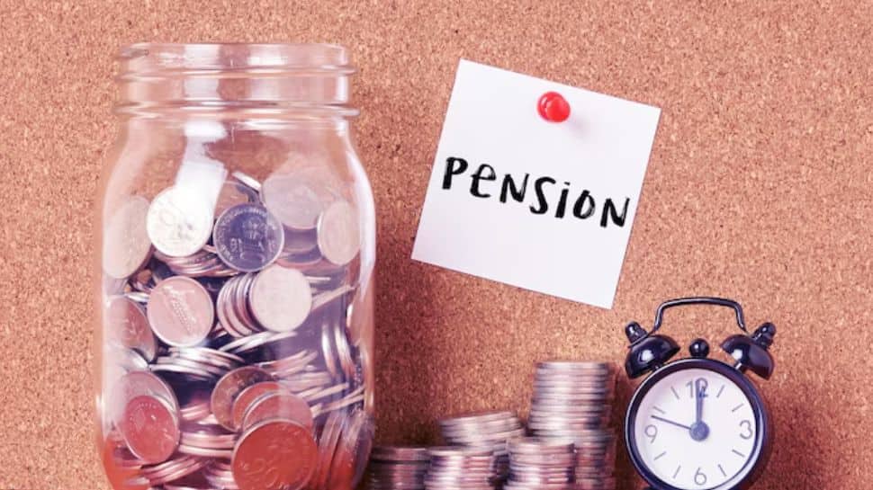 Deadline Alert: Central Govt Employees Must Switch From NPS To UPS By THIS Date: Check Top FAQs