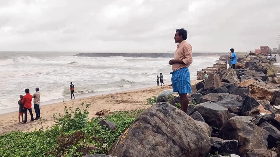 Cyclone Ditwah: Chennai Schools Closed Today? Sri Lanka Death Toll Climbs