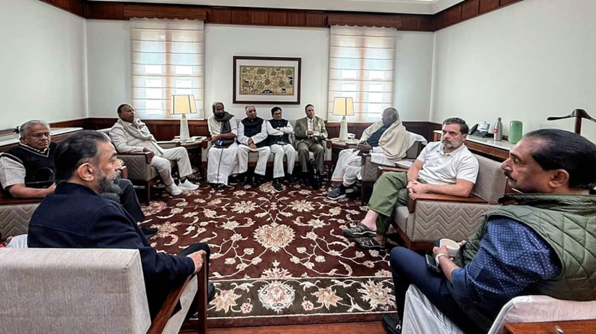 PM Modis Drama Nahi Delivery Remark Sparks BJP vs Opposition Slugfest