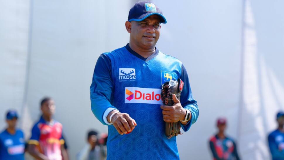 4. Sanath Jayasuriya - 270 Sixes