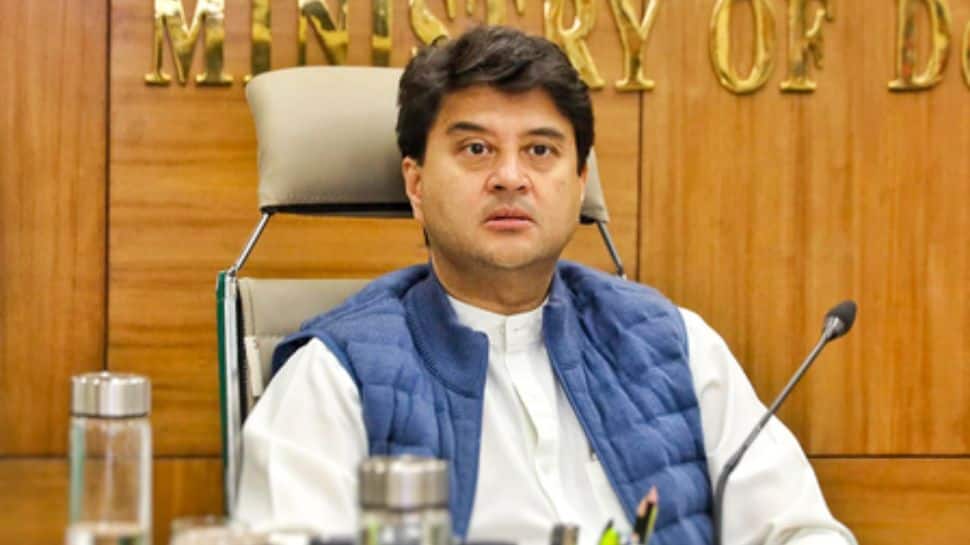 Scindia Clarifies: Sanchar Saathi Optional, Users Free To Delete Pre-Installed App